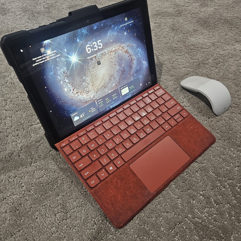 Microsoft Surface Go 2 10.5 inches Touch-Screen Intel Pentium 4GB RAM, laptop